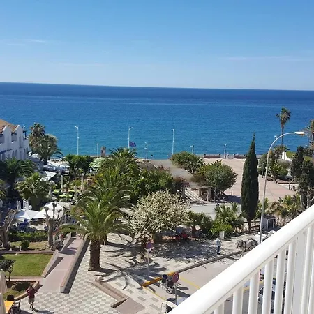 Delfin 4/9 * Nerja